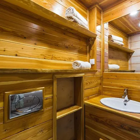 на романчука в центрі * Lviv