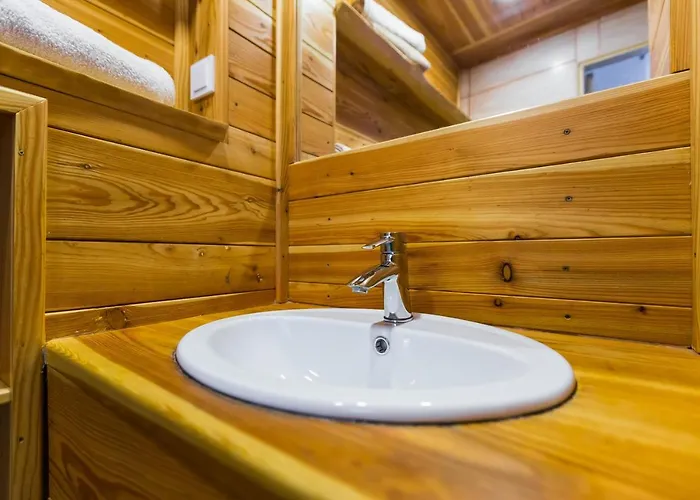 на романчука в центрі * إلفيف