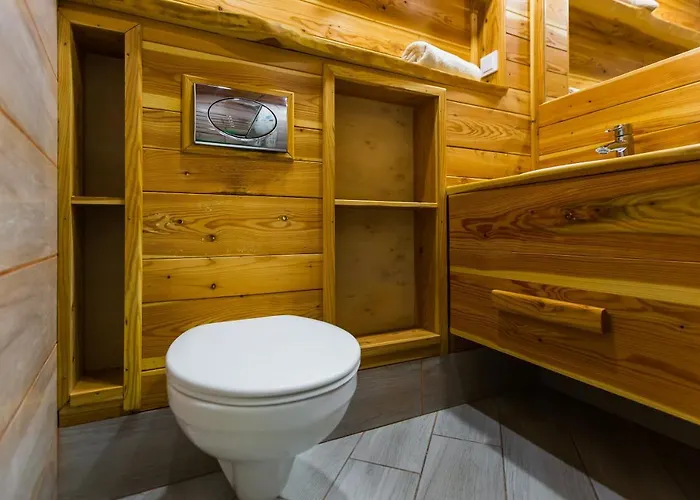 на романчука в центрі