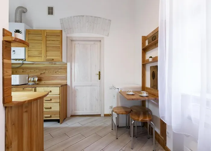 на романчука в центрі Lvov