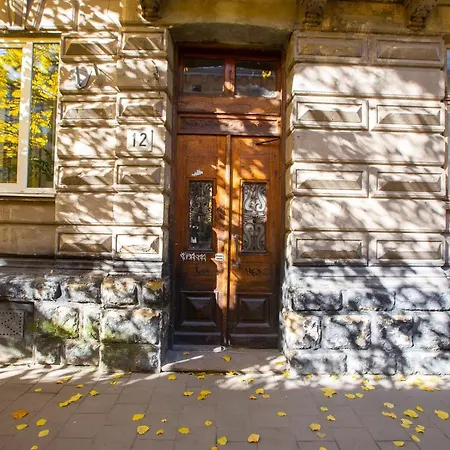 на романчука в центрі Appartement *
